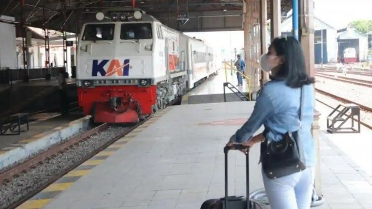 Pola KA Penataran dan KA Dhoho Berubah, Per 1 Juni Penumpang Harus Turun Transit di Stasiun Blitar