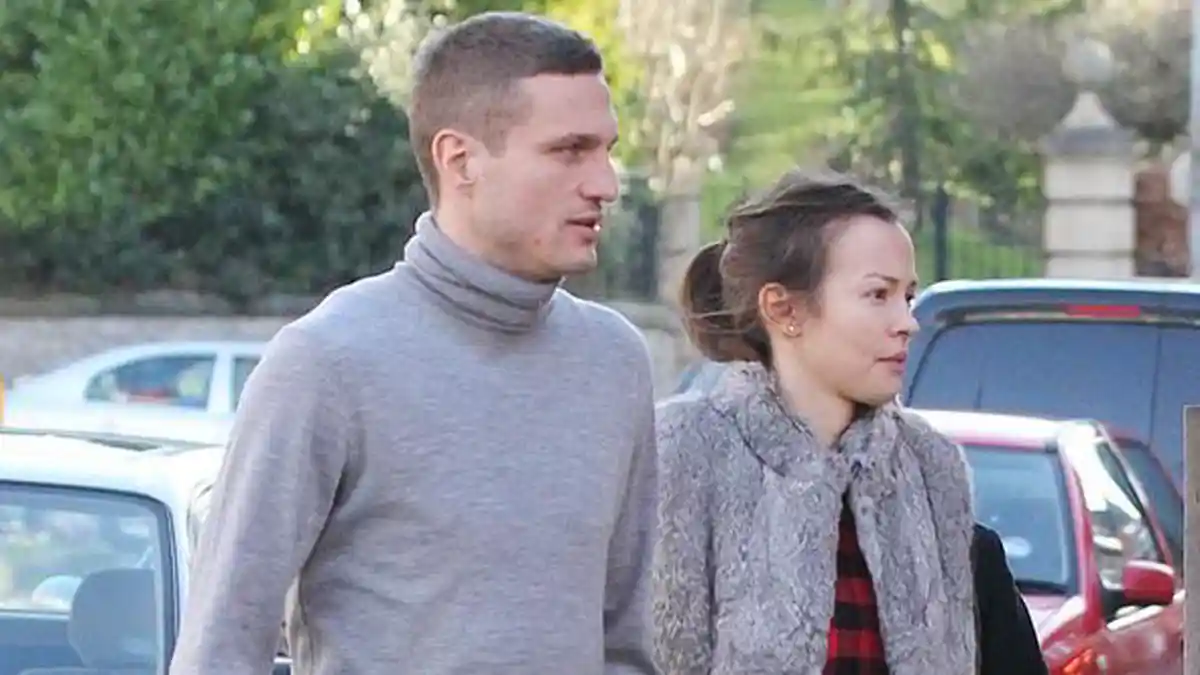 Istri Nemanja Vidic Mencoba Beradaptasi dengan Kehidupan Baru di Milan
