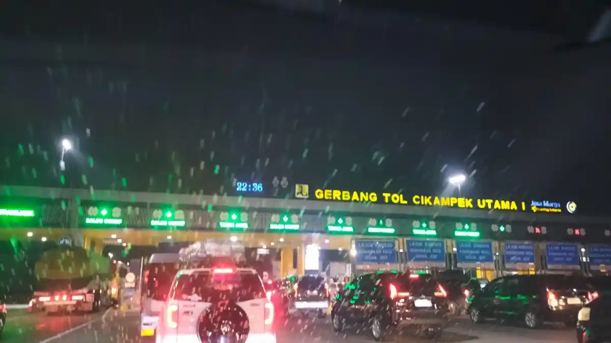 Gerbang Tol Cikampek Utama Masih Lengang di H-5 Lebaran
