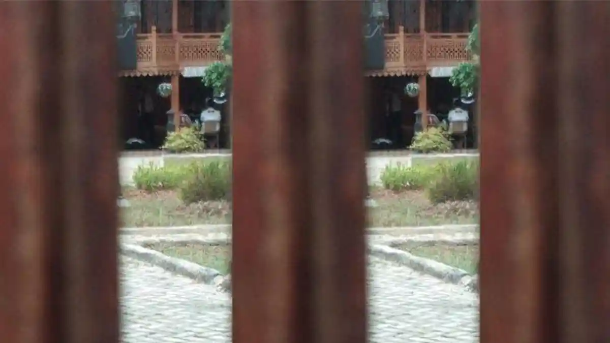 KPK Geledah Rumah Sekretaris Inspektorat Lampung Utara