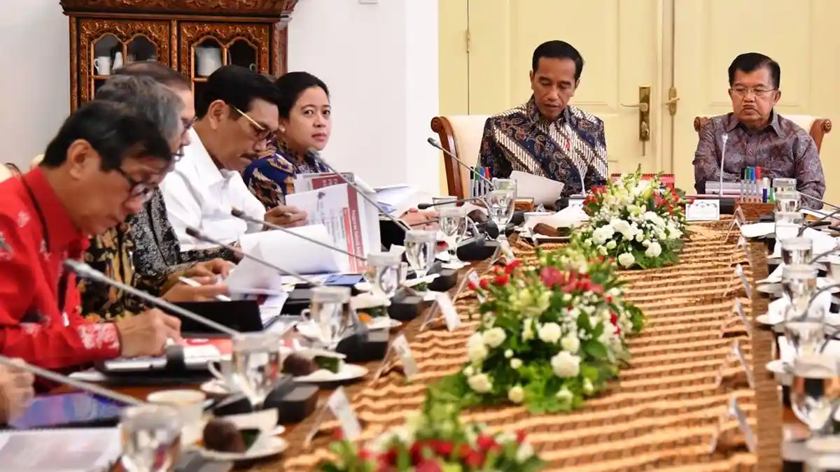 Jokowi Instruksikan Jajarannya Tak Ada Keterlambatan Pengiriman Rastra