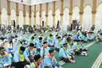 169-Jamaah-Haji-Asal-Prabumulih-Diberi-Uang-Saku-Rp1-Juta-per-Orang-Oleh-Pemkot.jpg
