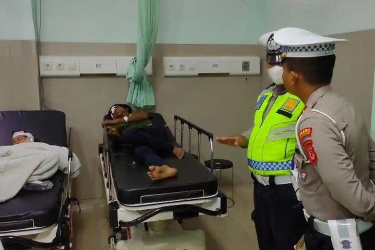 Kecelakaan Maut di Tol Cipali Pukul 10.45 WIB, 9 Orang Luka-luka dan 3 Orang Tewas