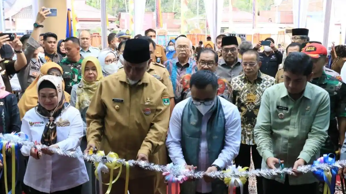 POPULER SUMBAR: Bukittinggi Programkan Smart City & Mal Pelayanan Publik Kota Sawahlunto Diresmikan