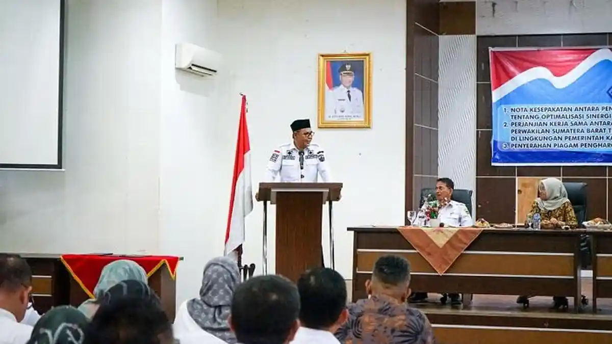 Bupati Epyardi Asda Bertekad Keluarkan Solok dari daerah Kategori Miskin di 2023