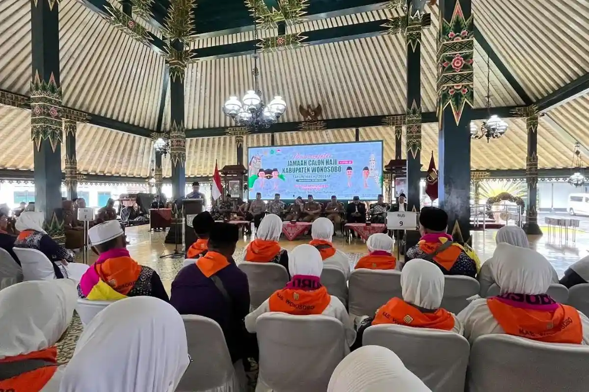 Kloter Pertama Calon Jemaah Haji Wonosobo Diberangkatkan ke Asmara Donohudan