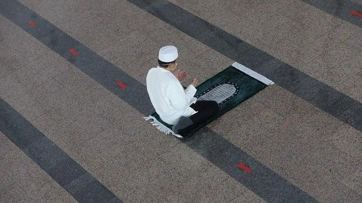 Bacaan Niat Sholat Ashar beserta Tata Cara Sholat Ashar 4 Rakaat