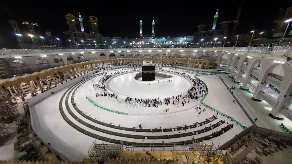 Corona di Arab Saudi Tembus 130.000 Kasus, Ibadah Haji 2020 Terancam di Tutup