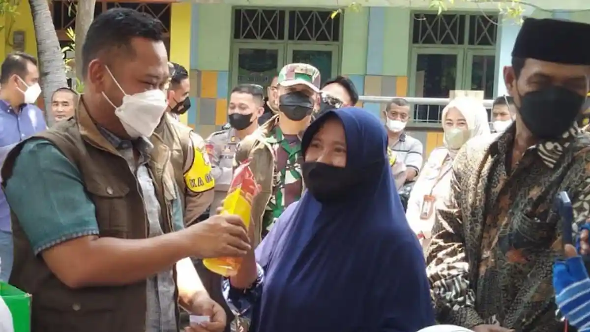 Pilkades di Kabupaten Gresik, Bisa Vaksin di TPS Sampai Nyoblos Berhadiah Minyak Goreng