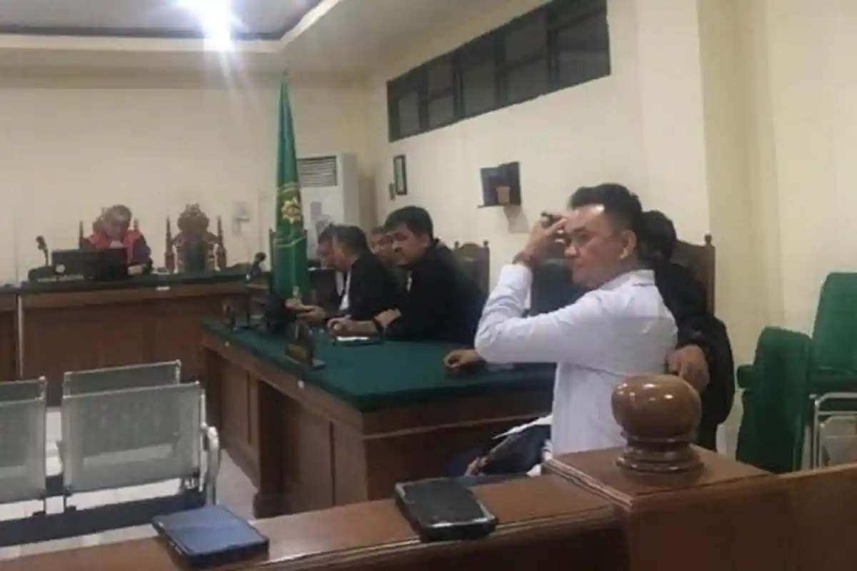 Keterangan Saksi PT Midi Tidak Konsisten, Hakim Tunda Pembacaan Vonis Sekda Kendari Ridwansyah