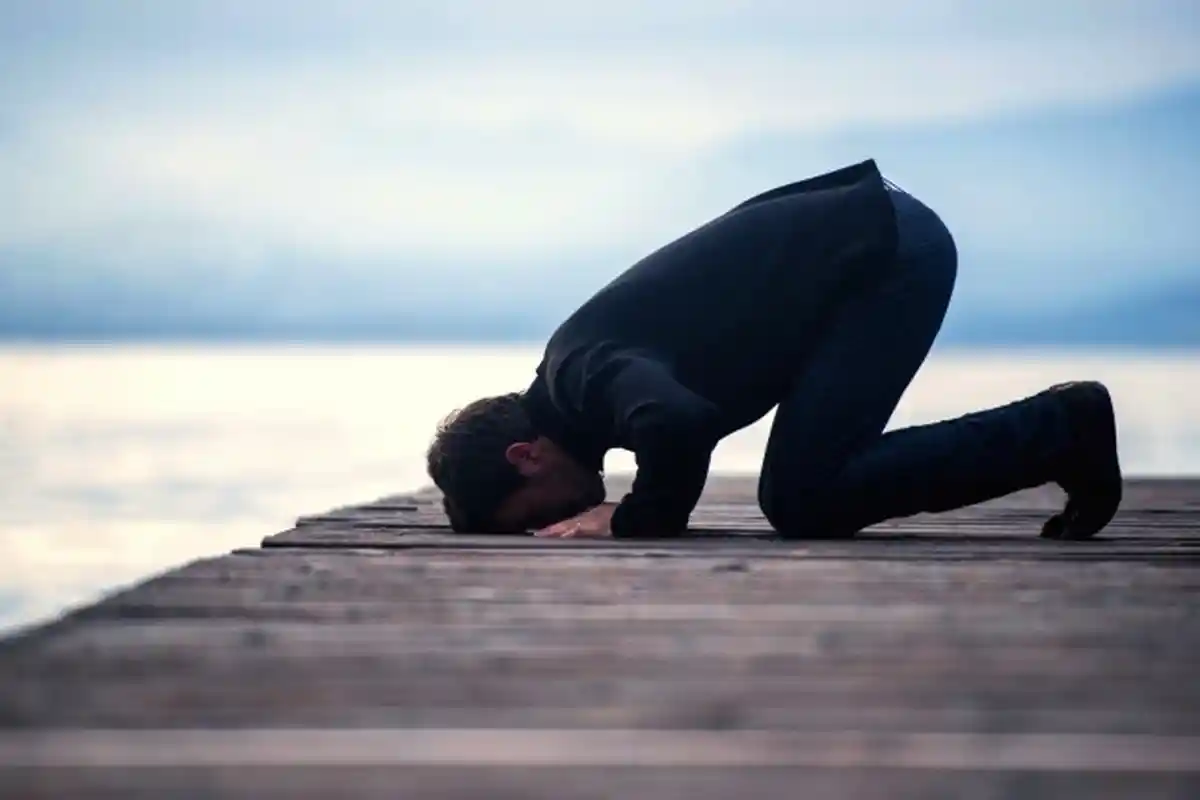 Perintah Sholat dan 10 Manfaat luar Biasa bagi yang Mengerjakannya