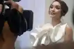 Zaskia Gotik Hadiri Resepsi Pernikahan Ratu Meta