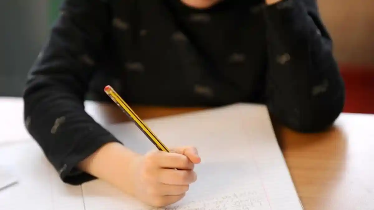 Cerdas dan Kritis, Merasa Soal Matematika Terlalu Sulit dan Kasar Anak Ini Tulis Pesan ke Gurunya