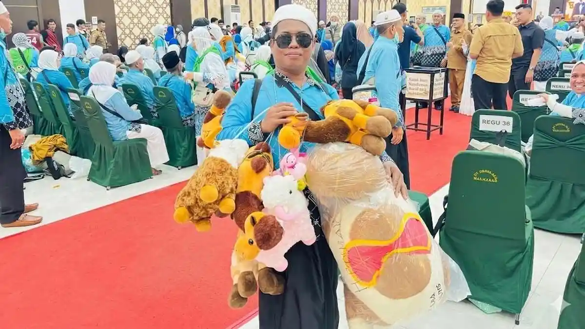 15 Tahun Menunggu Naik Haji, Indo Botting Asal Wajo Bawa Unta dari Mekkah