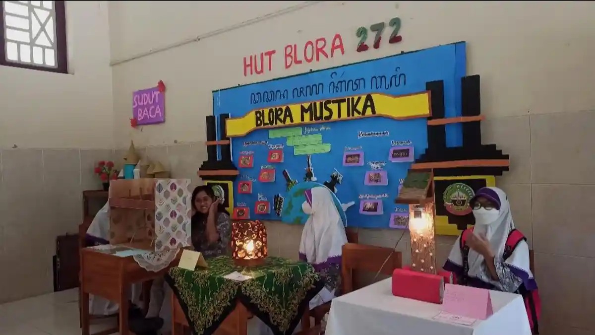 Pameran Karya Bambu dan Kayu Siswa SMPN 1 Blora Songsong Kurikulum Merdeka