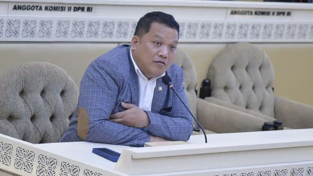 Anggota DPR Ingatkan WFH 1 Hari Sepekan Berdampak pada Penghasilan Ojol hingga UMKM