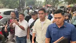 Putra-Jokowi-calon-Wali-Kota-Depok-Kaesang-Pangharep-datang-ke-Kota-Depok.jpg