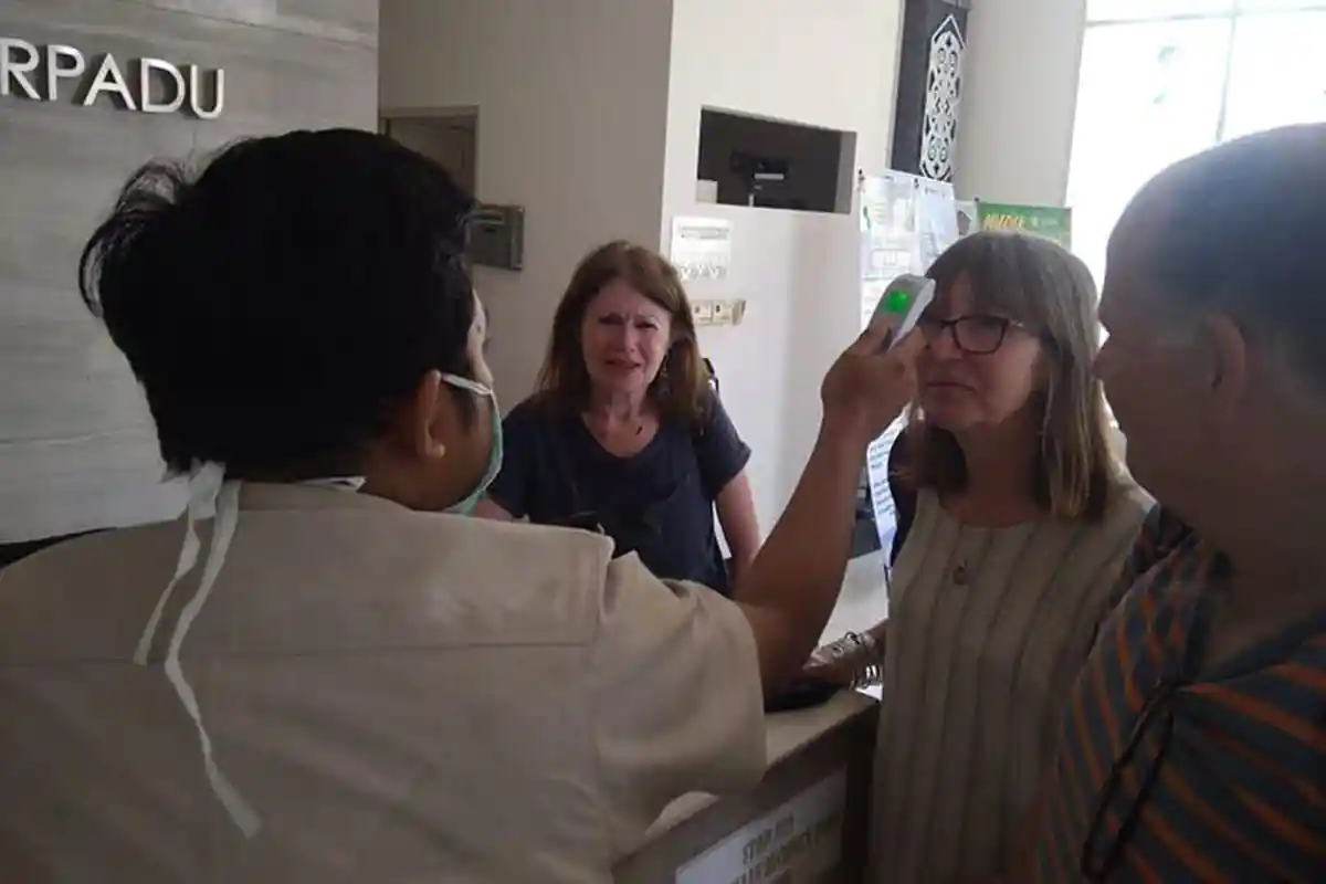 Antisipasi Virus Corona, KKP Periksa Tiap Orang Yang Melintas dengan Thermal Scanner 