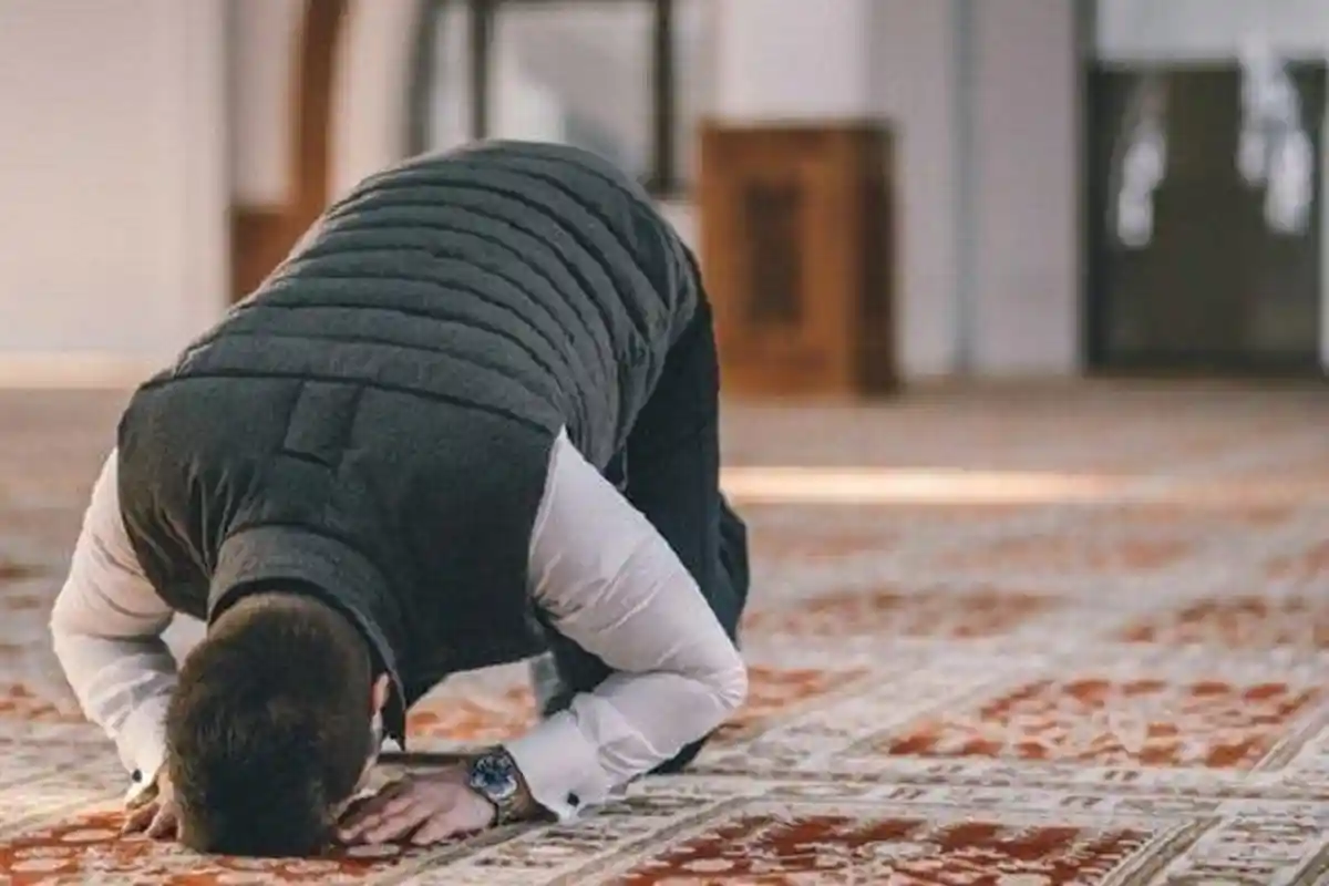 Bacaan Niat Sholat Tarawih dan Shalat Witir Saat Shalat Sendiri atau Berjamaah, Wajib Tahu Ya