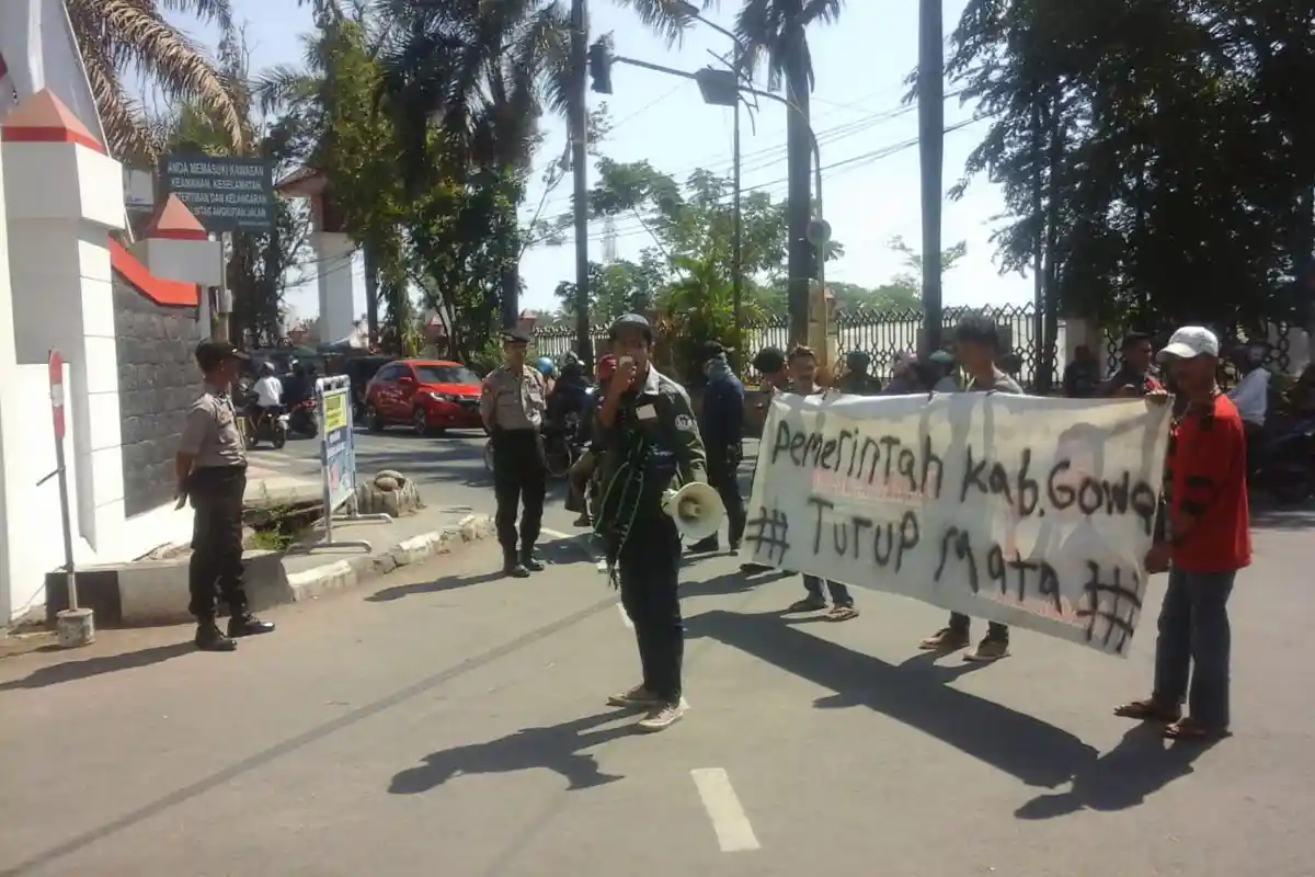 Pemuda Asal Dataran Tinggi Desak Pemkab Gowa Adakan Mobil Pemadam