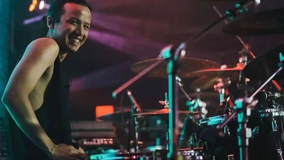 PROFIL Ray Prasetya, Eks Idola Cilik yang Kini Jadi Drummer Ternama