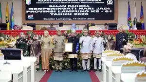 Paripurna-Istimewa-dalam-rangka-HUT-Lampung-ke-61.jpg