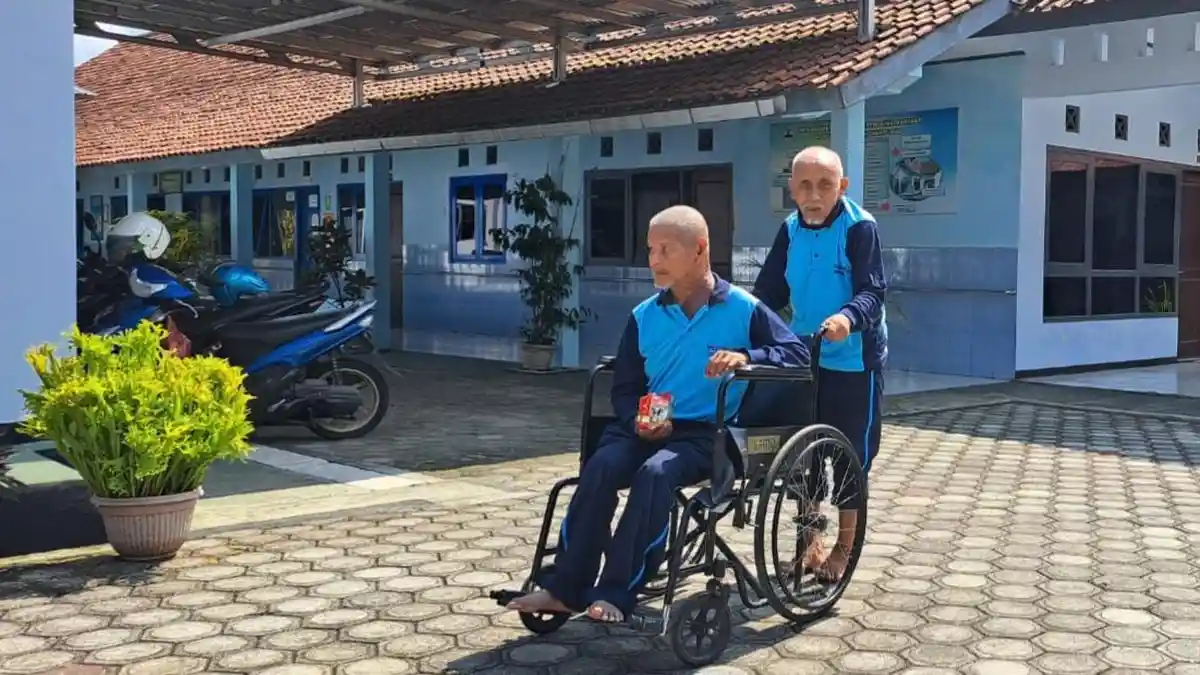 Persahabatan Dua Lansia di Panti Sosial Banyumas Bikin Haru, Ini Kisahnya