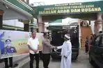 Kapolda Sumut Serahkan Sapi Kurban ke Persulukan Serambi Babussalam, TGB Ajak Perkuat Persatuan
