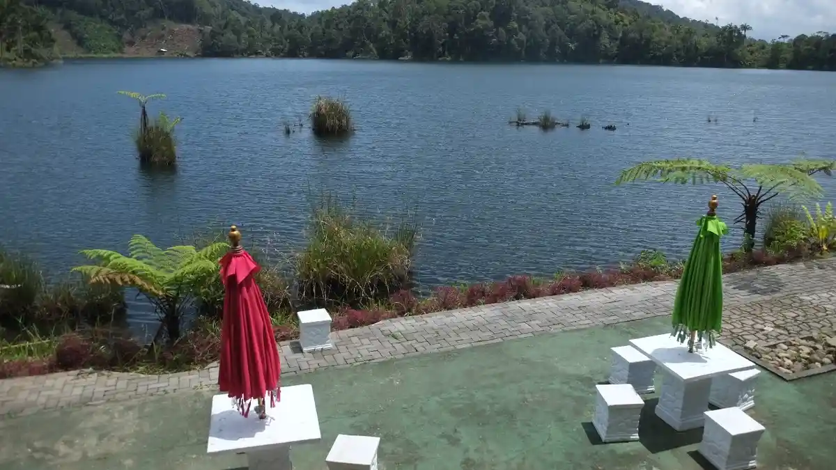 Potret Terbaru Danau Moaat Boltim, Dulu Ramai Didatangi Banyak Orang Kini Lokasinya Tak Terurus Lagi