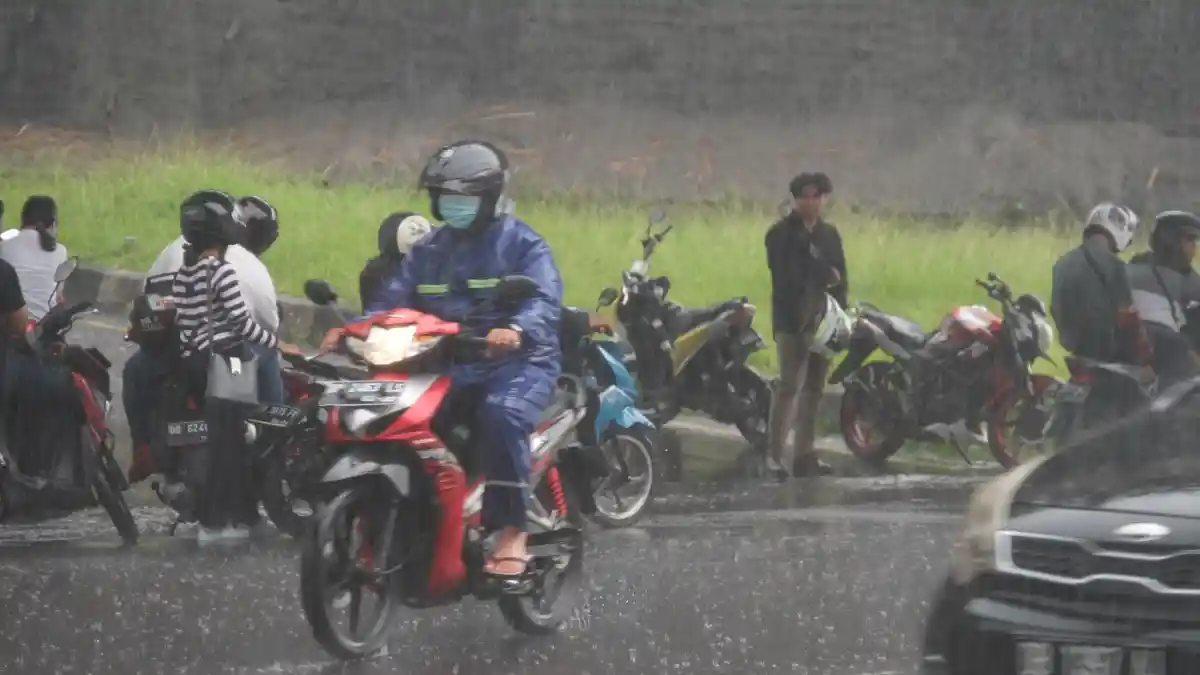 Peringatan Dini Cuaca Ekstrem Rabu 19 Januari, BMKG: Waspada 2 Daerah Alami Hujan Lebat serta Angin