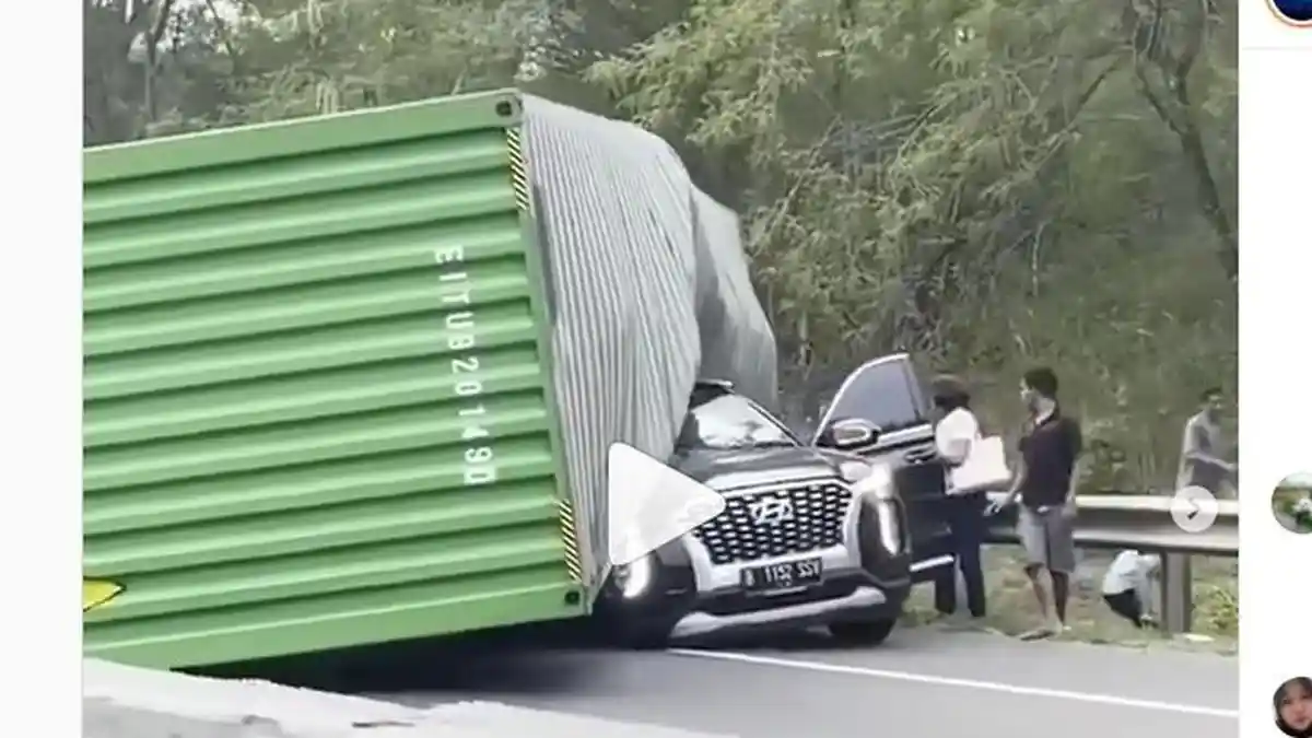 Kecelakaan Maut di Tol Cipularang Diduga Tewaskan Bos Indomaret, Sopir Kontainer Kabur