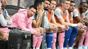 Lionel-Messi-di-bangku-cadangan-laga-persahabatan-Inter-Miami-vs-Hong-Kong-XI.jpg