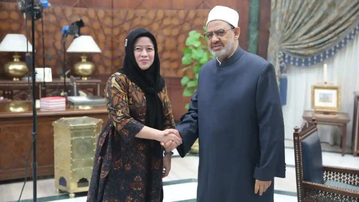 Menko PMK Bahas Kurikulum Islam Moderat Bersama Grand Sheikh Al Azhar