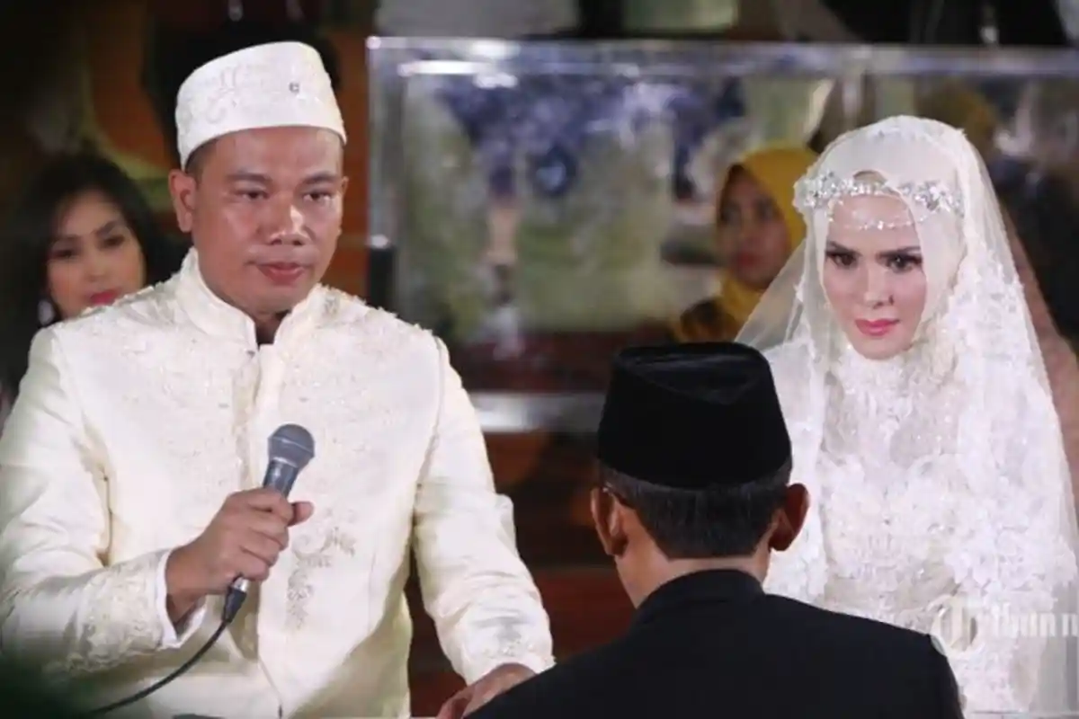 Demi  Angel Lelga, Vicky Prasetyo Terjun dari Helikopter ke Lautan, Begini Nasibnya