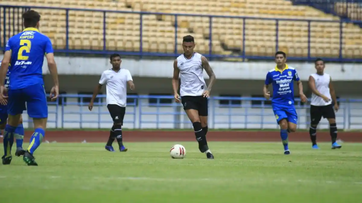 Persikabo 1973 Bermain Tanpa Gol Melawan Persib Bandung Dalam Laga Uji Coba