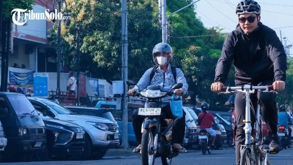 Program Jumat Bersepeda, Fraksi PDIP DPRD Solo Dorong Rutin Dilakukan Tiap Hari : Katanya Efisiensi