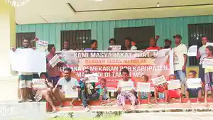 20230403_penolakan-Kabupaten-Malamoi.jpg