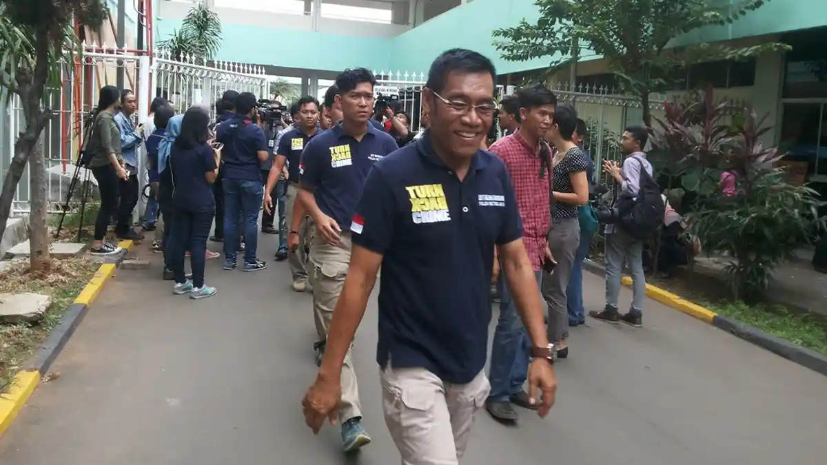 Aiptu Asep Pontang-panting Cari Dua Anaknya yang Terkena Bom 