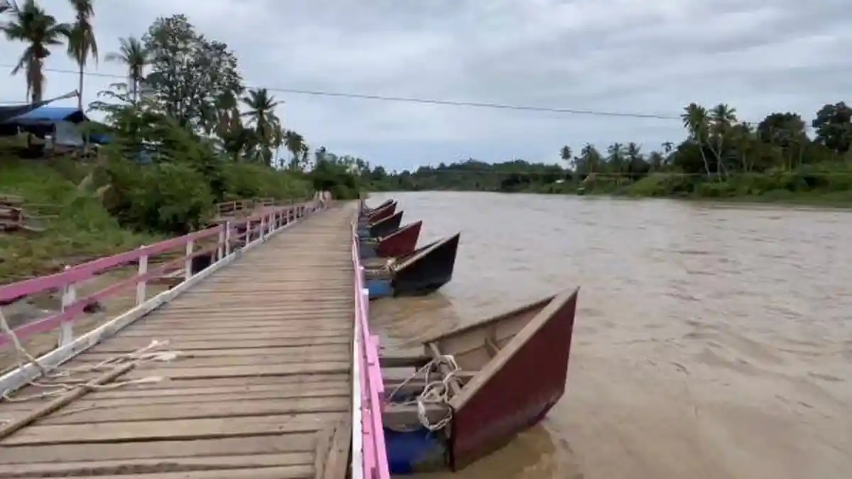 Jembatan Apung Kepala Hiu Pante Lhong Bireuen Sudah Ditutup hampir Sepekan