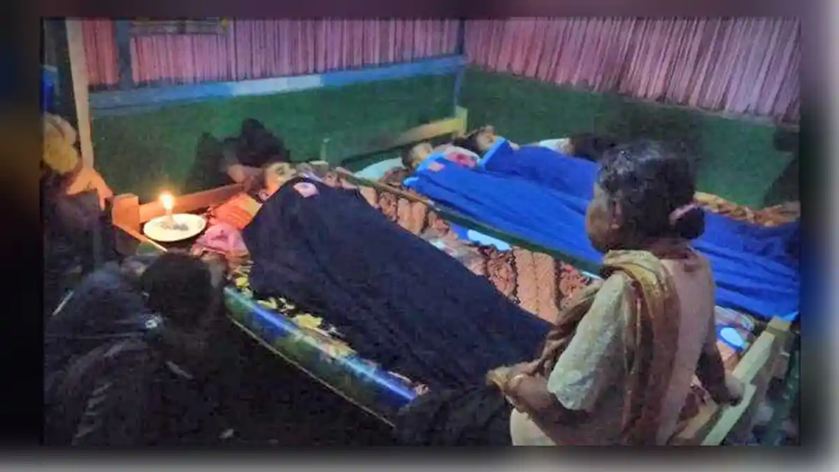 Pria Ini Terus Menangis Memanggil Istri, Anak dan Cucunya Yang Meninggal Dunia Karena Keracunan Ikan