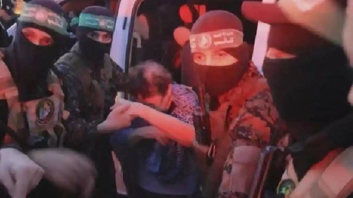 24 Sandera Dibebaskan di Hari Pertama Gencatan Senjata Israel-Hamas di Gaza, Bantuan Terus Mengalir