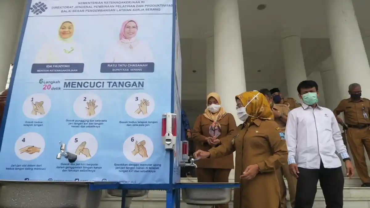 BBPLK Serang Donasikan Alat Pencegahan Covid-19