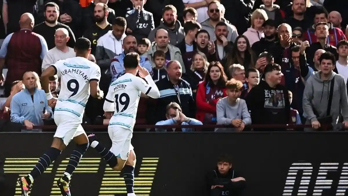 Mason Mount Berseragam Manchester United Musim Depan?