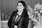 almarhumah-Prily-Somba-saat-berpose-di-Kampus-Fakultas-Hukum-Unsrat.jpg