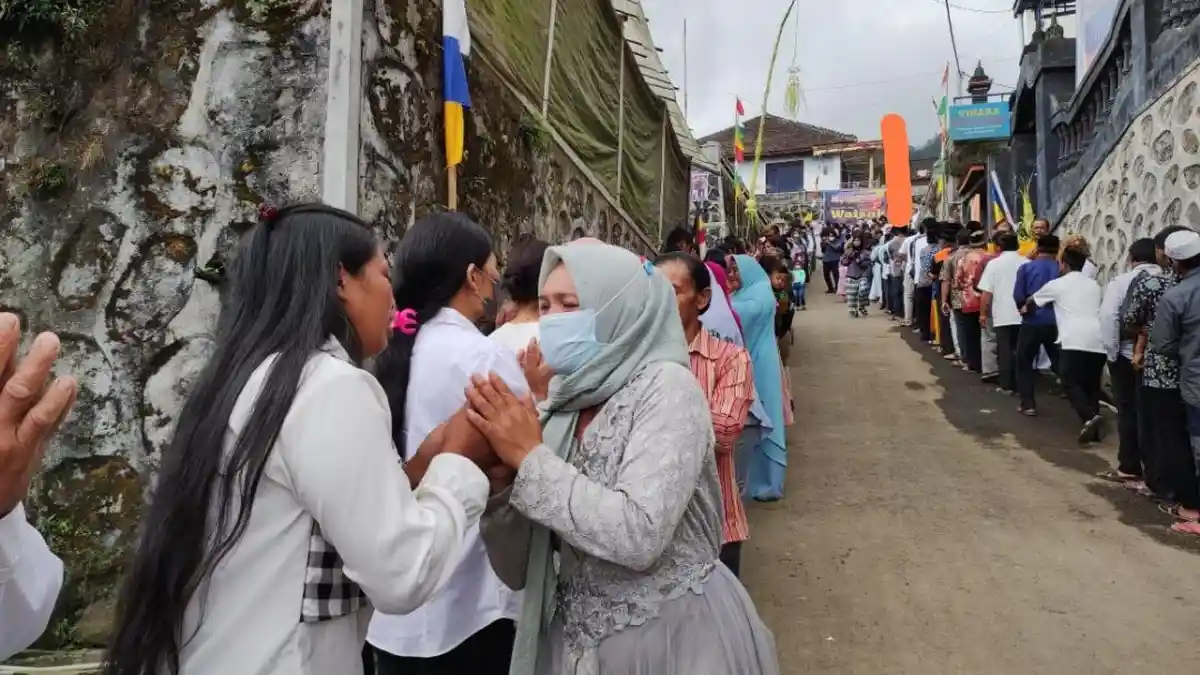 Warga Berbagai Agama di Getasan Ucapkan Selamat Waisak, Suasana Terasa Guyub Rukun