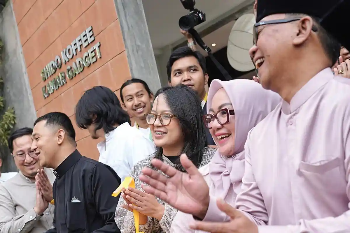 Kamar Gadget & Shido Koffee, Destinasi Baru Warga Sumedang yang Padukan Produk Apple dengan Kopi