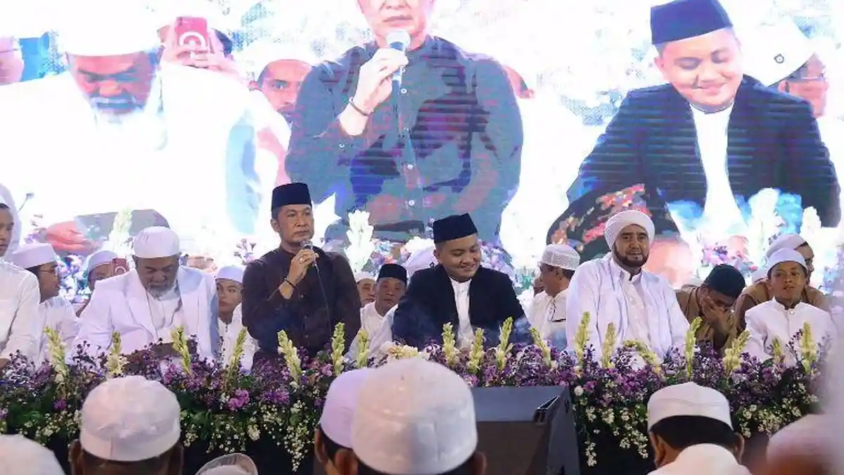 Salawatan Bersama Habib Syech di Kudus, Ribuan Umat Muslim Penuhi Lapangan Desa Purworejo