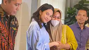 Azizah-salsha-maafkan-pelapor.jpg
