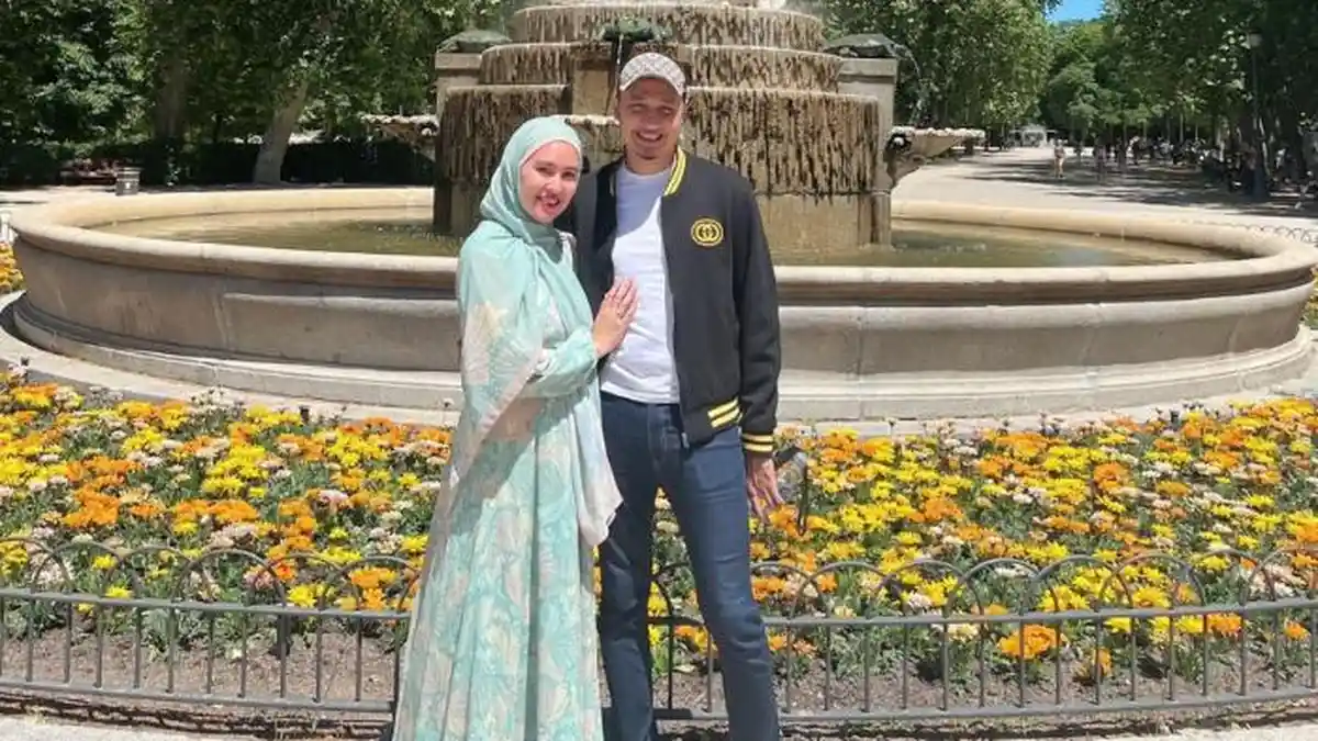 Kartika Putri Akui Dipantau Habib Usman bin Yahya dalam Berdandan dan Pakai Media Sosial