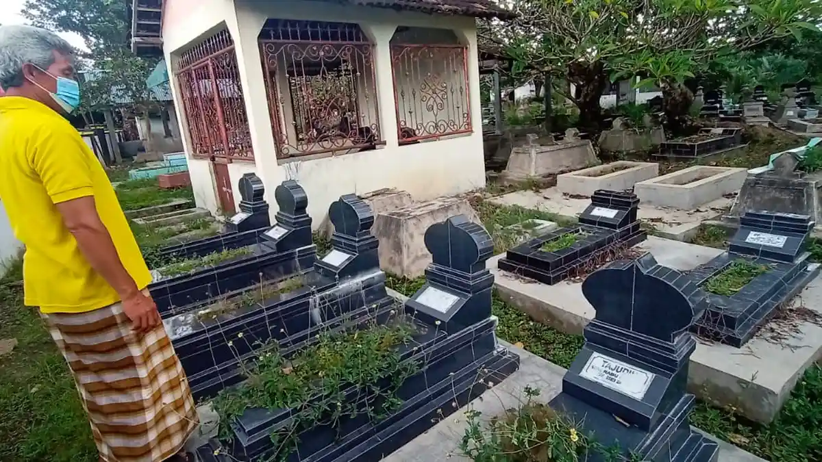 Tanah Rawan Longsor, 25 Makam di Klodran Karanganyar Dipindah: Ada yang Belum, Terkendala Biaya